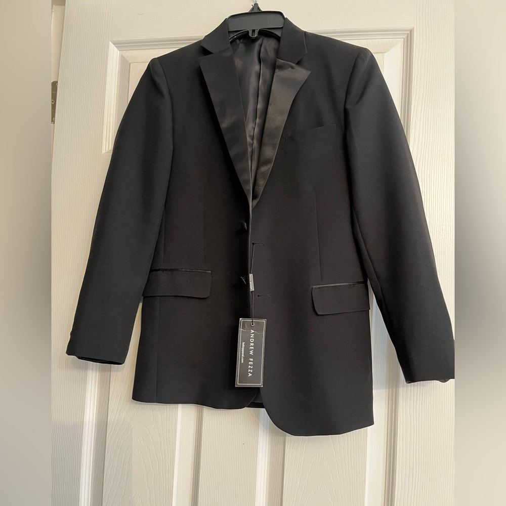 Boy’s tuxedo jacket - Picture 2 of 2